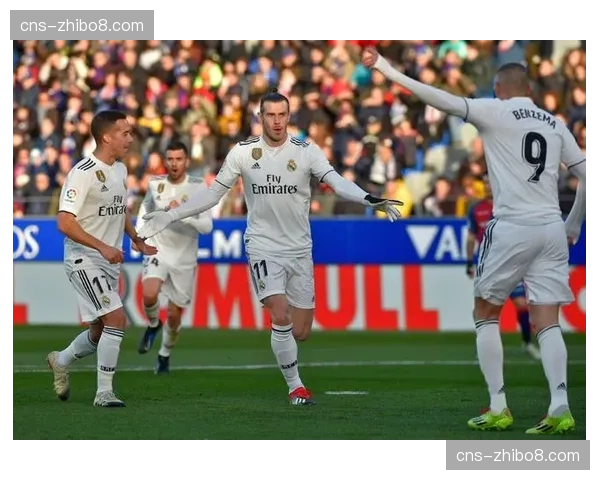 加泰罗尼亚德比：西班牙人1-0领先巴萨，德托马斯点射破旧主。